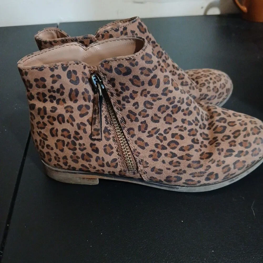 Cat & Jack Leopard Print Boots Booties Ankle Boot Shoes Size 1